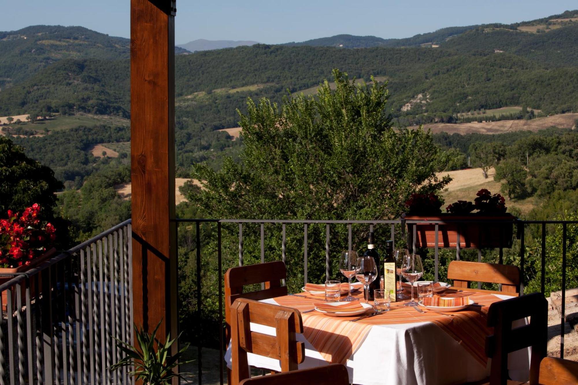 Agriturismo Il Castello Assisi Exterior photo