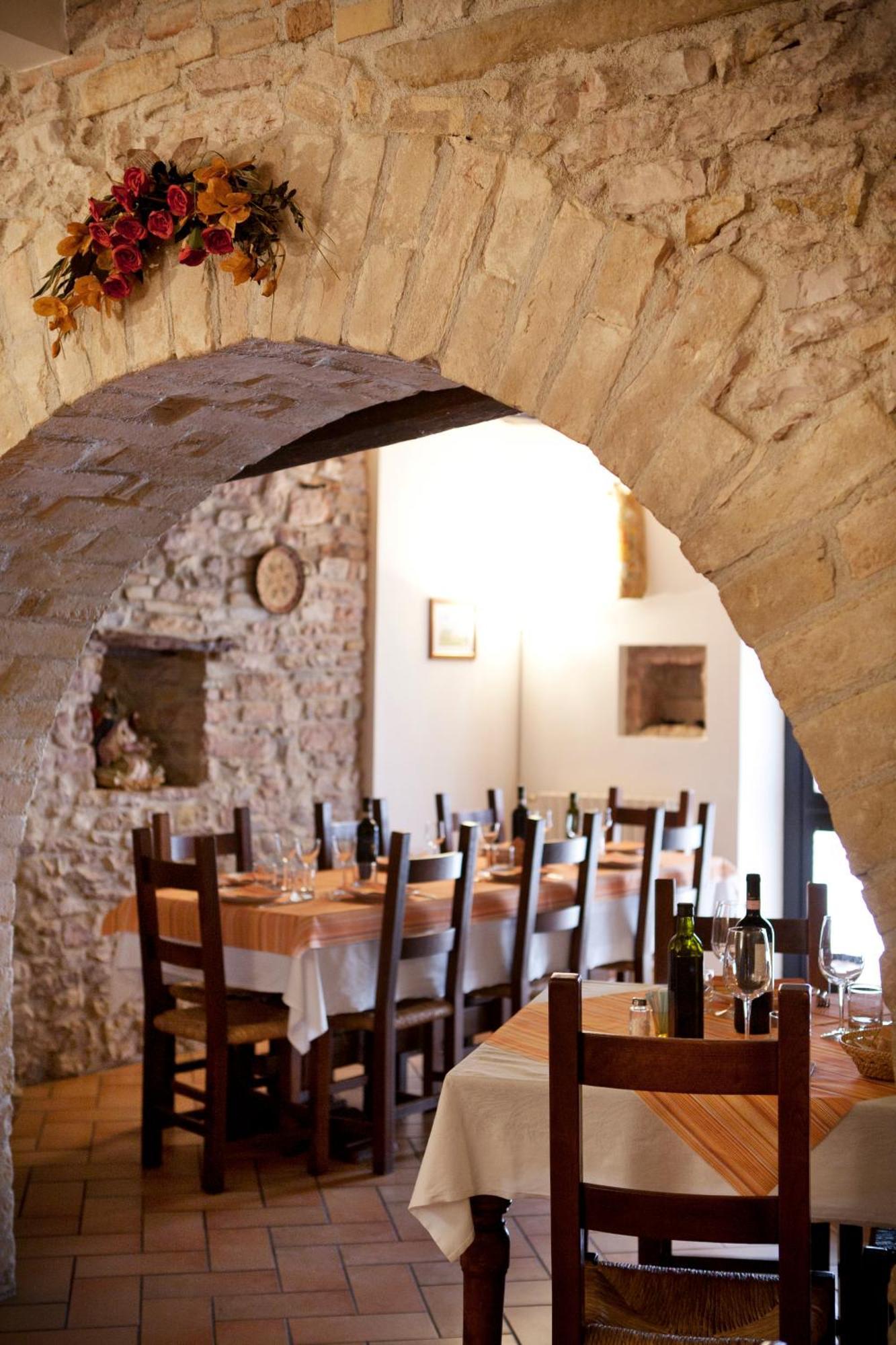 Agriturismo Il Castello Assisi Exterior photo